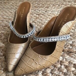 New: Kurt Geiger London Duke Jeweled Mule. Size 39
